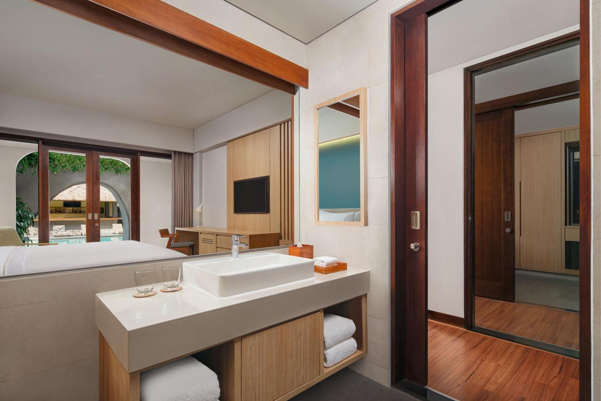 Element Bali 5*